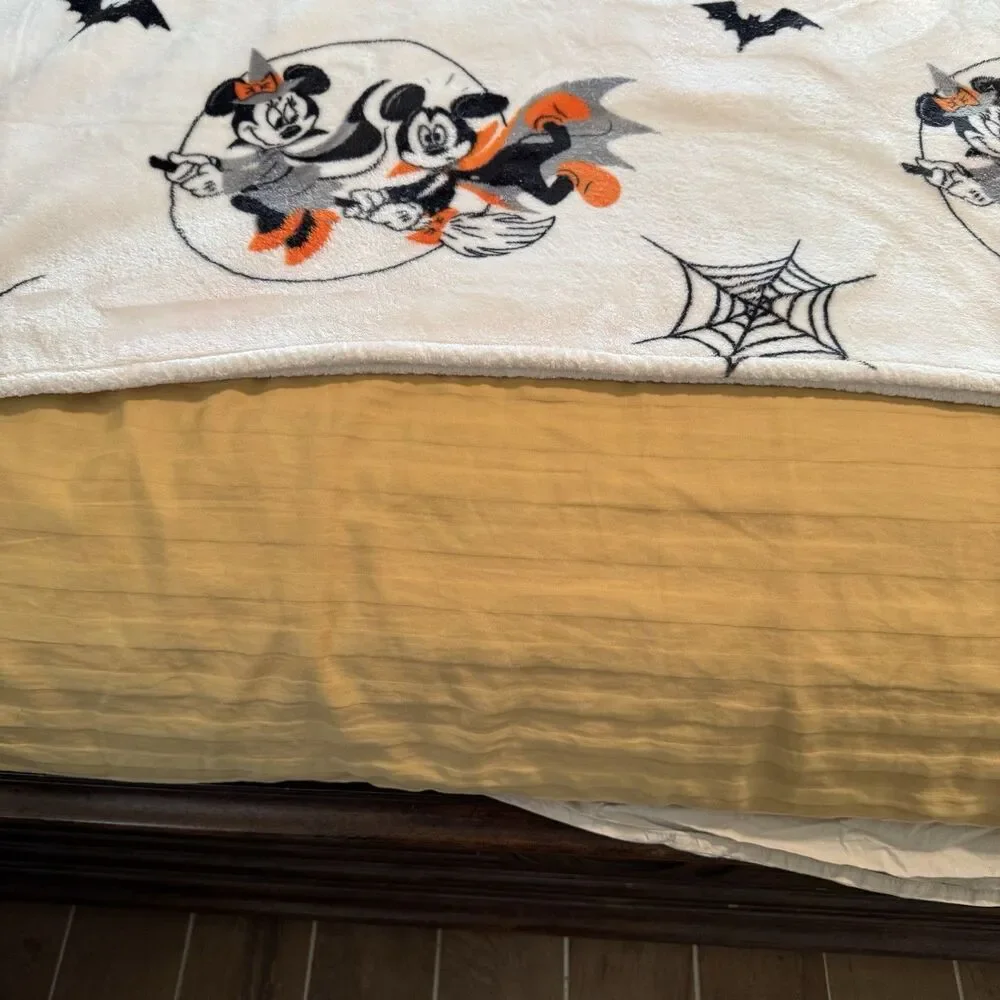 Disney Mickey Mouse Halloween Blanket Bats Spiderwebs Orange Gray 50x60 Throw